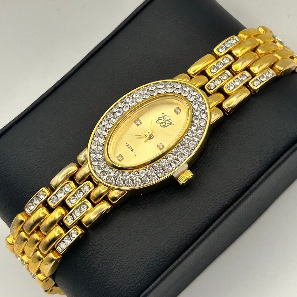 Elizabeth Taylor Gold Tone White Diamond Accents Women’s Watch  New Battery